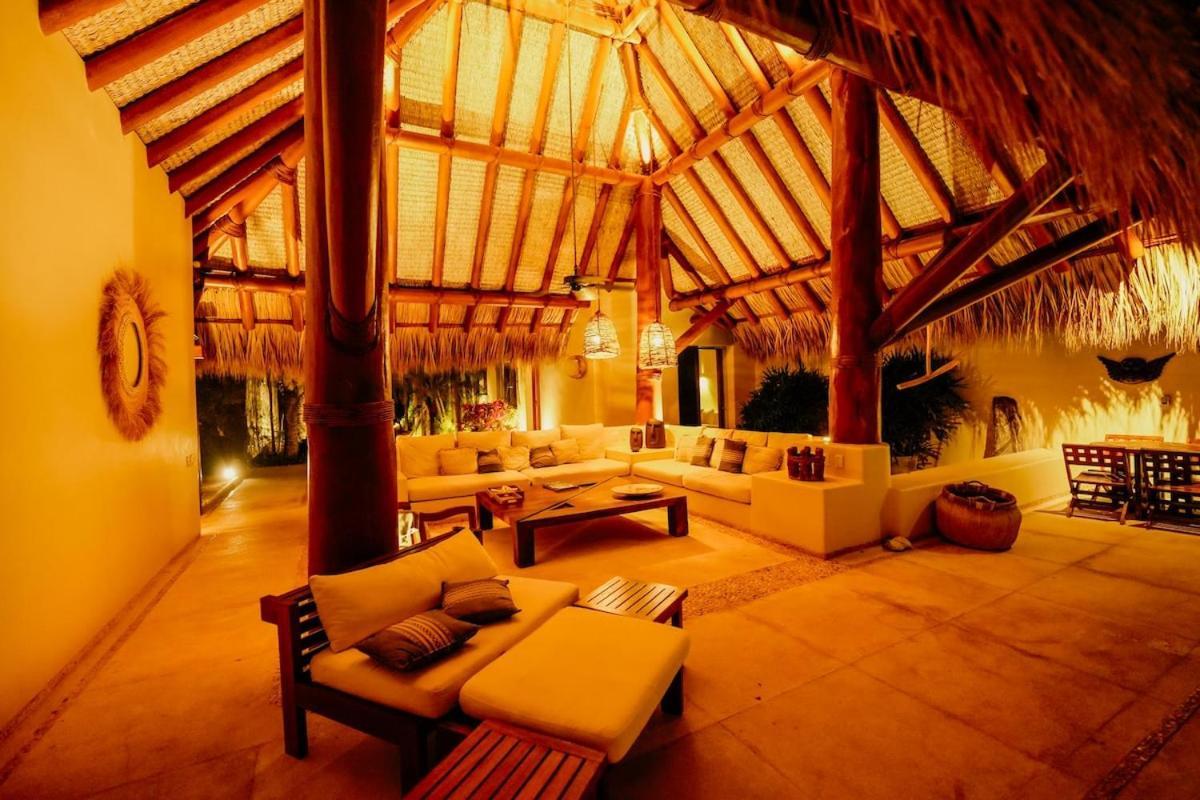 Dream Villa With Private Beach And Catering Zihuatanejo Exteriör bild