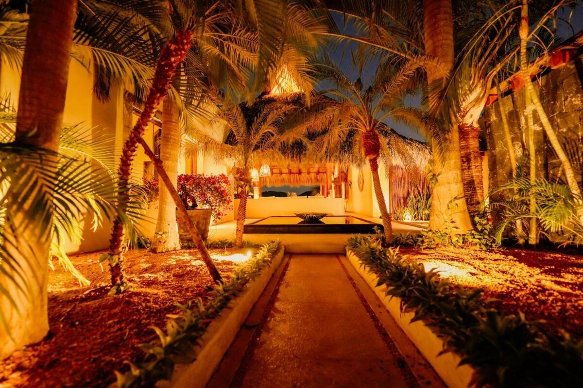 Dream Villa With Private Beach And Catering Zihuatanejo Exteriör bild