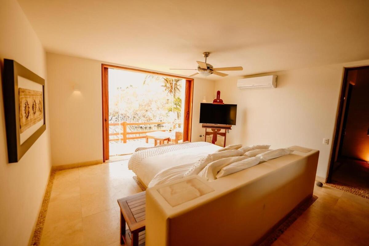 Dream Villa With Private Beach And Catering Zihuatanejo Exteriör bild
