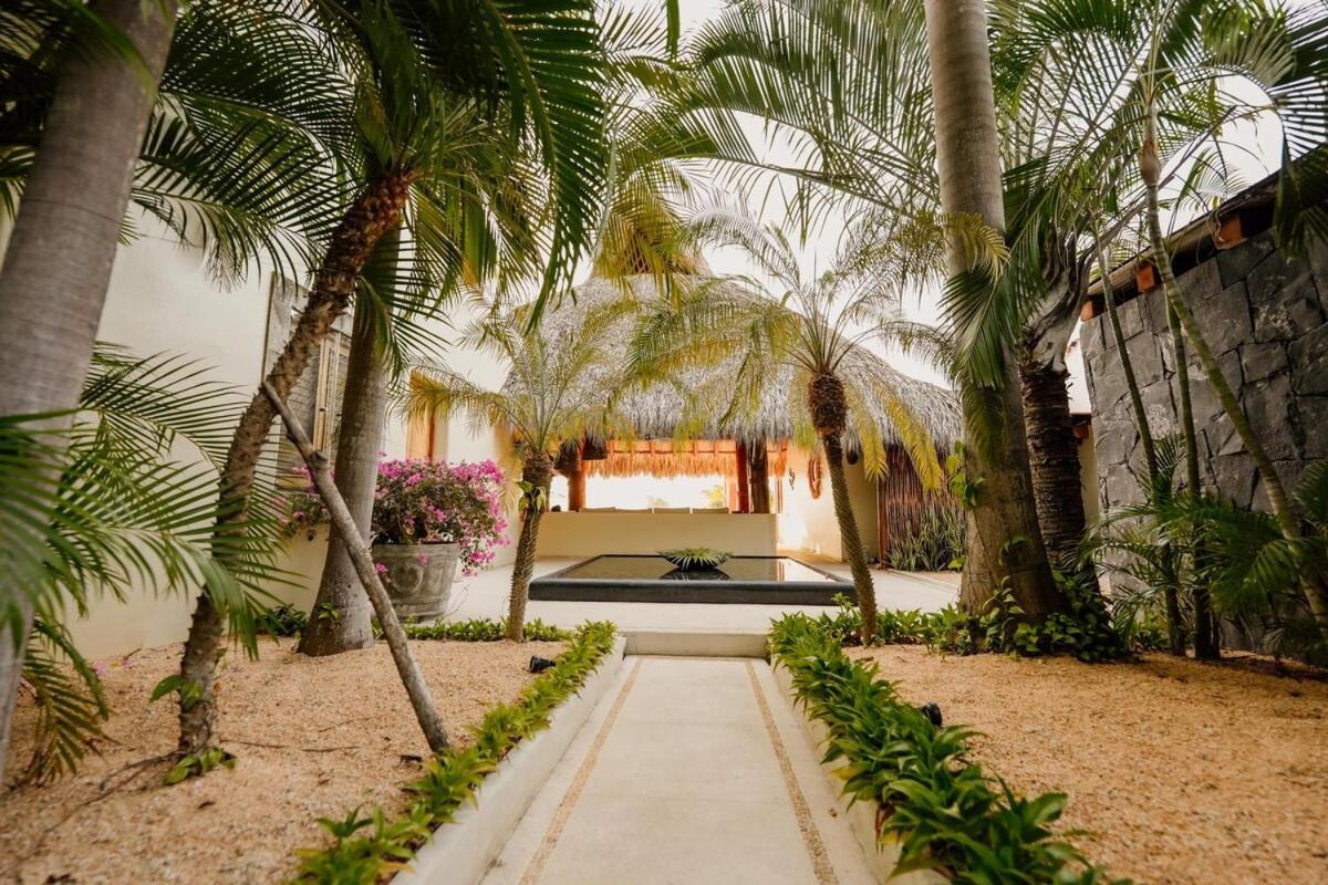 Dream Villa With Private Beach And Catering Zihuatanejo Exteriör bild