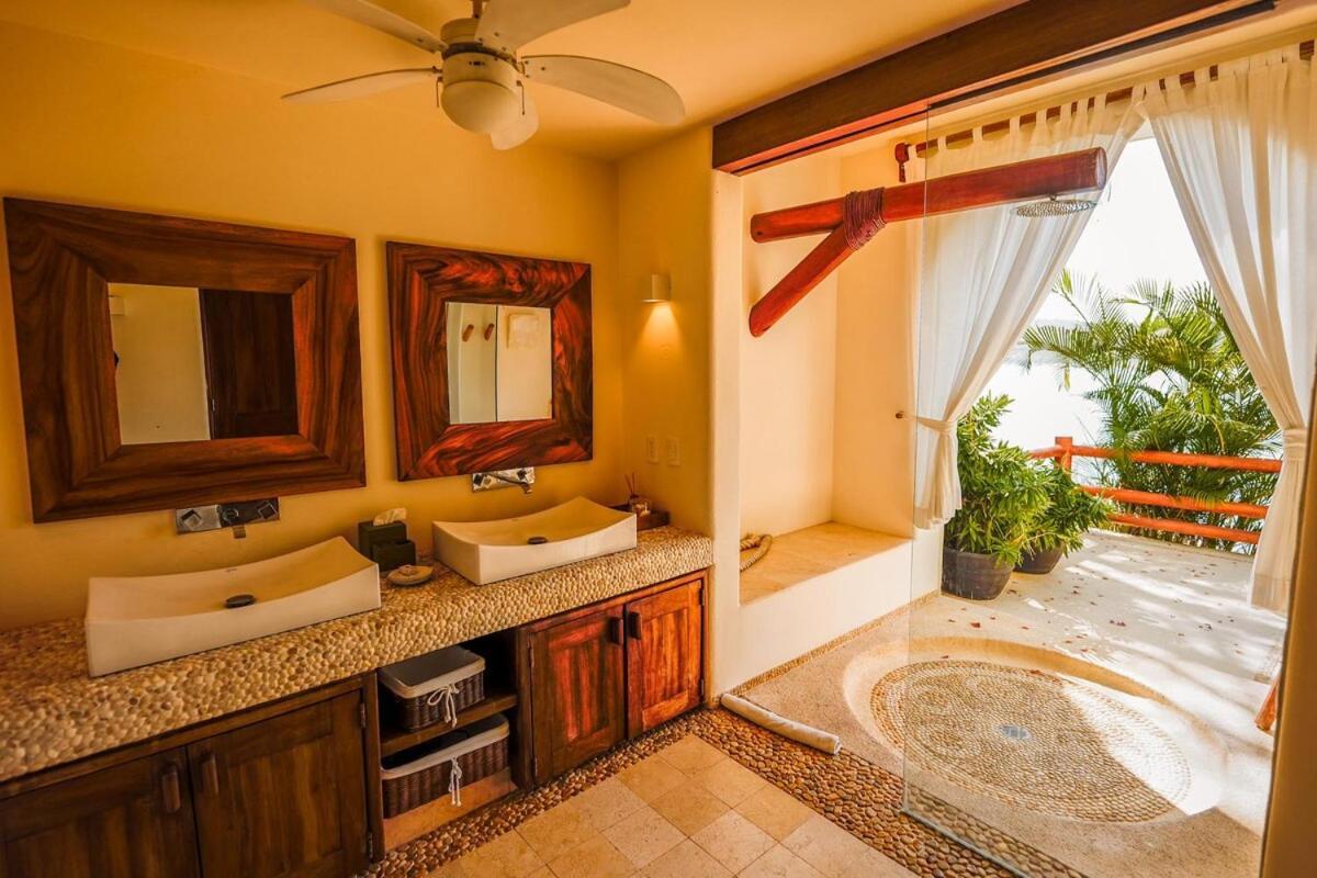 Dream Villa With Private Beach And Catering Zihuatanejo Exteriör bild